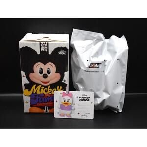 Pop Mart Disney Mickey Family Cute Together Keychain Pendant Daisy Duck (A11)